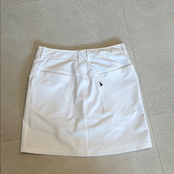 White Denim Mini golf Skort - Picture 7 of 9